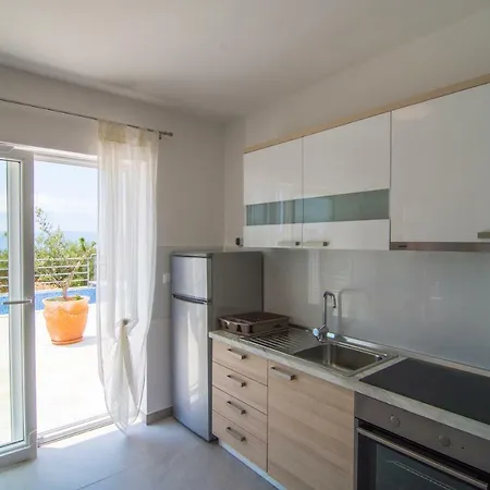 Apartman Nikola - Pool Side *