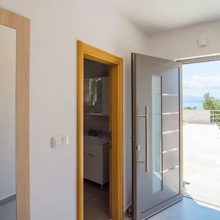 Lägenhet Nikola - Pool Side