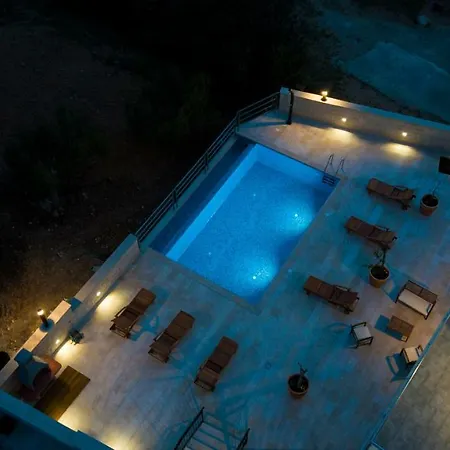 Daire Nikola - Pool Side Bol